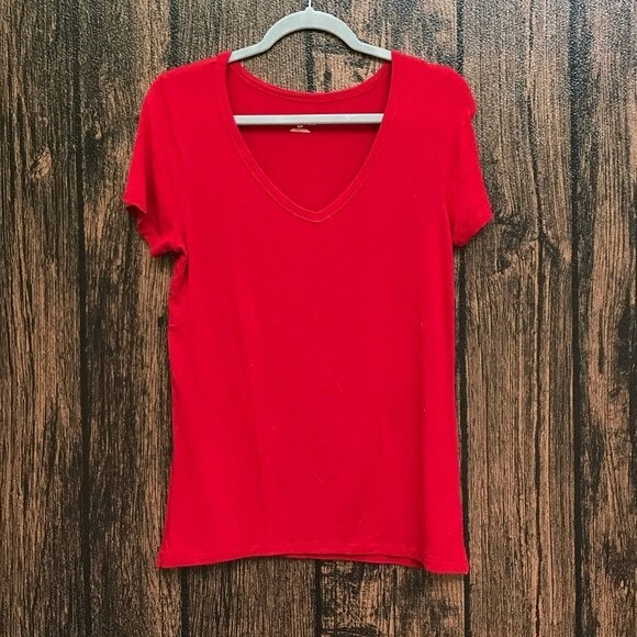 Merona Red V Neck T Shirt Short Sleeve Women's Size Small - Picture 8 of 9